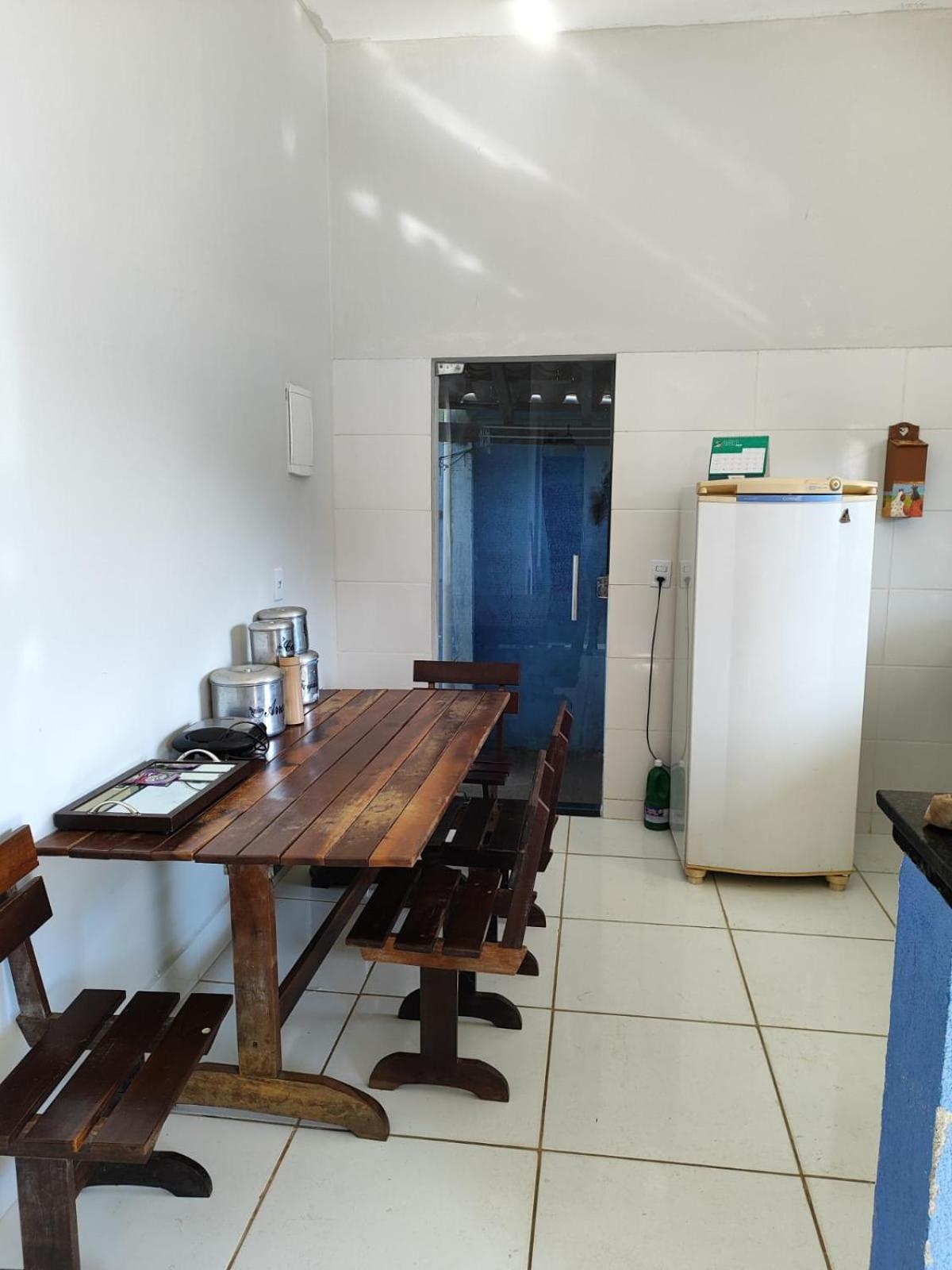 Casa Espacosa Em Frente A Pracinha Capitolio Luaran gambar